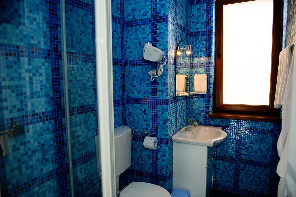 Vila Hd Hunedoara Kamer foto